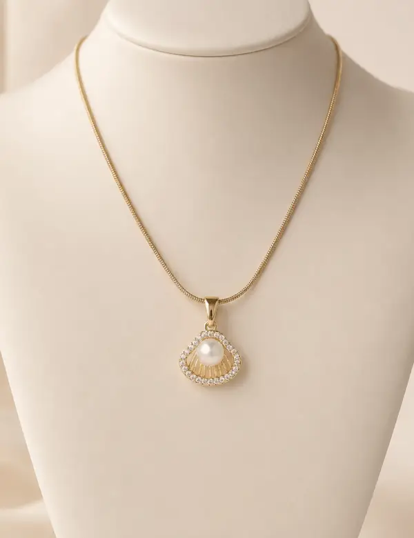 Pearl Seashell Cubic Zirconia Pendant Necklace Gold 18K Gold Plated Pearl Seashell Necklace Gold Seashell Pendant Necklace for Women Cubic Zirconia Seashell Necklace Malqani Pearl Seashell Necklace